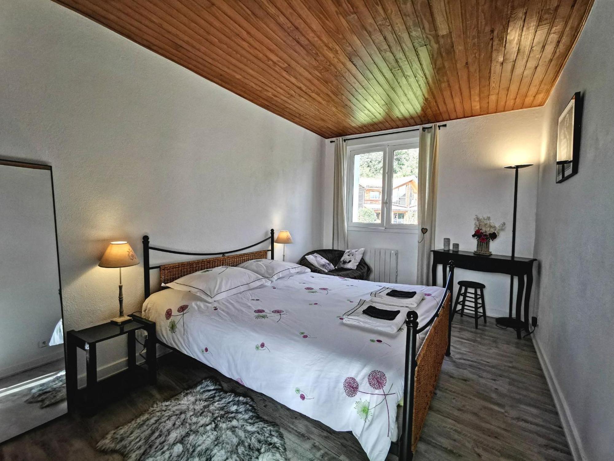Grande Maison Au Coeur D'Un Village Historique Avec Terrasse Et Wifi Inclus - Fr-1-582-308 Saint-Vidal Экстерьер фото